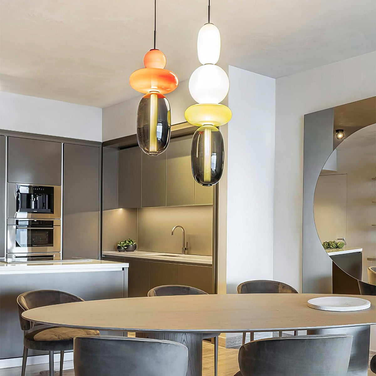 Hængelampe i Farvet Glas – Moderne Glasdesign
