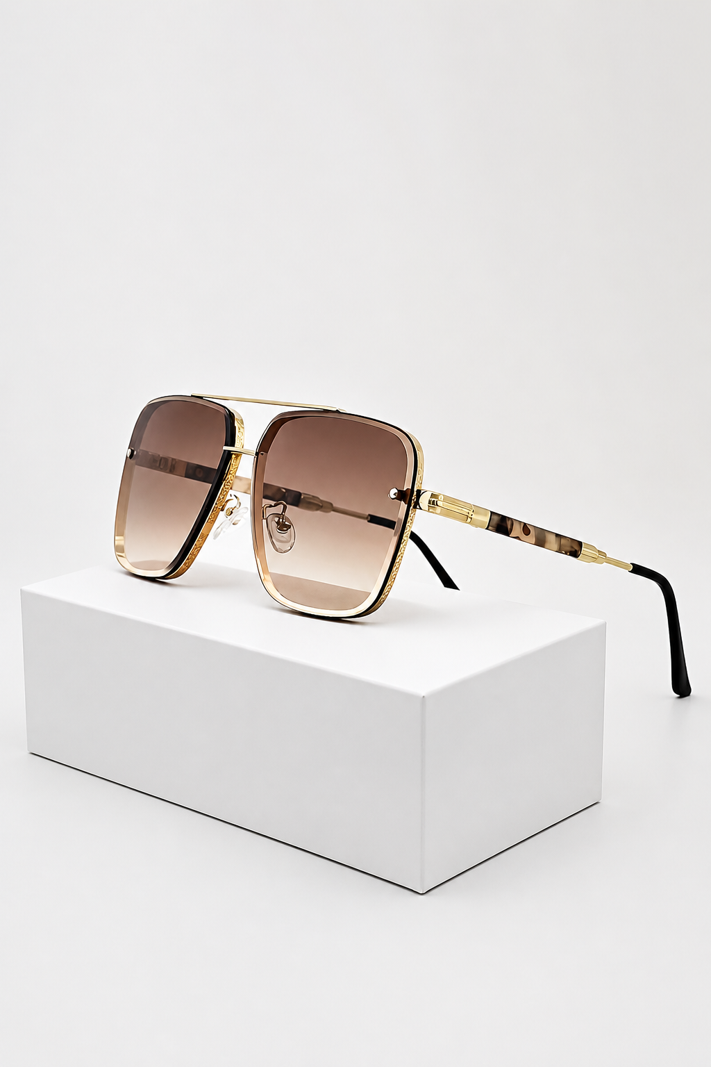 Dame Retro Aviator Solbriller med Guldstel og UV400 Gradientglas