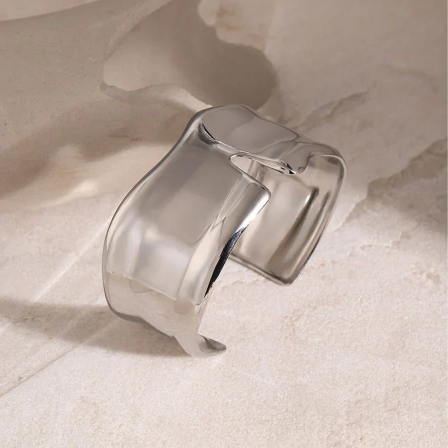 Dame Armring i Forgyldt Rustfrit Stål - Minimalistisk Cuff Design