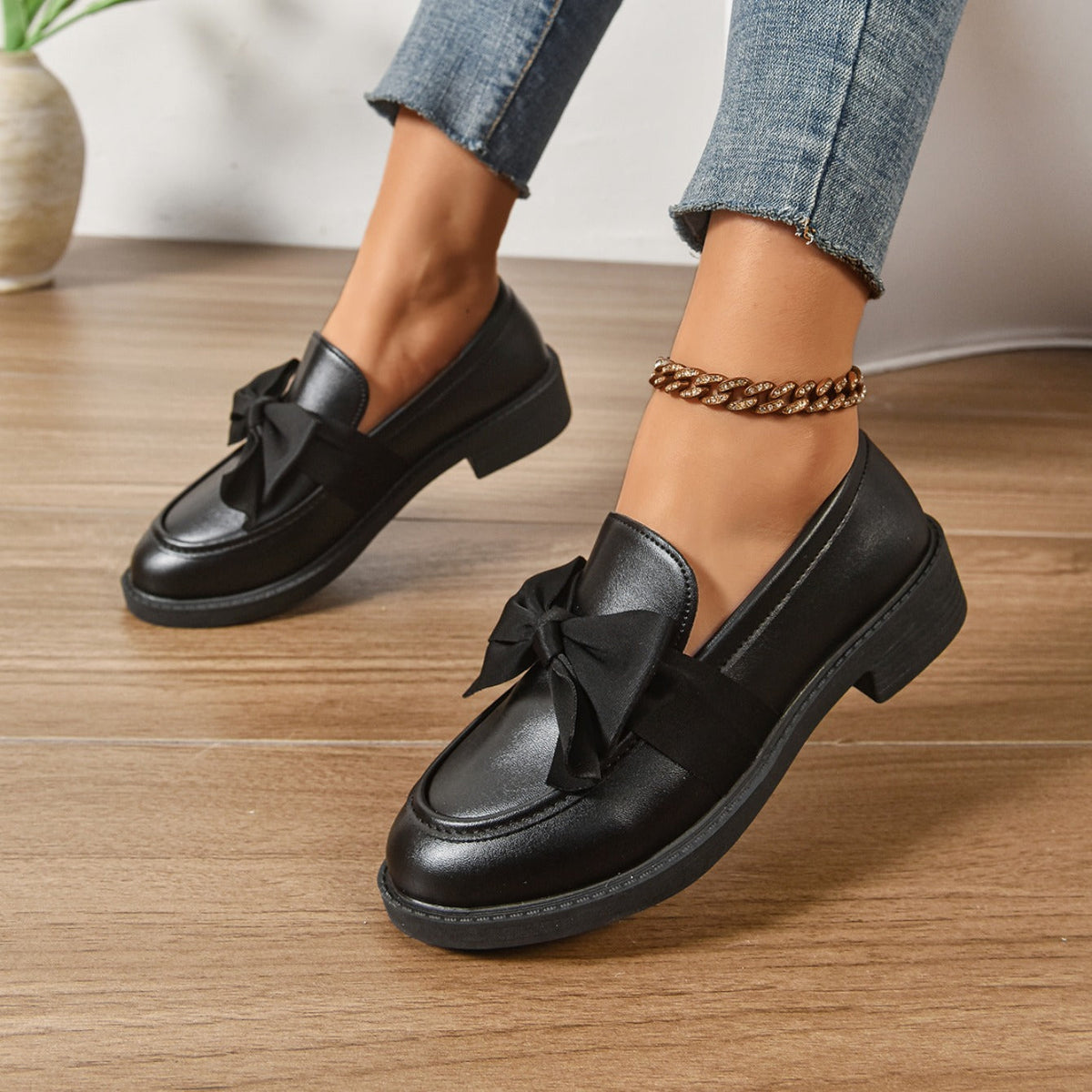 Dame Loafers i Laklæder med Sløjfedetalje - Slip-On Mokkasiner