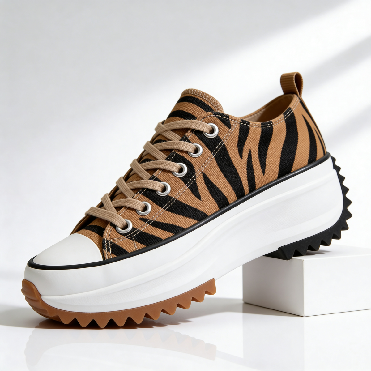Dame Platformssneakers med Snørebånd i Åndbart Canvas