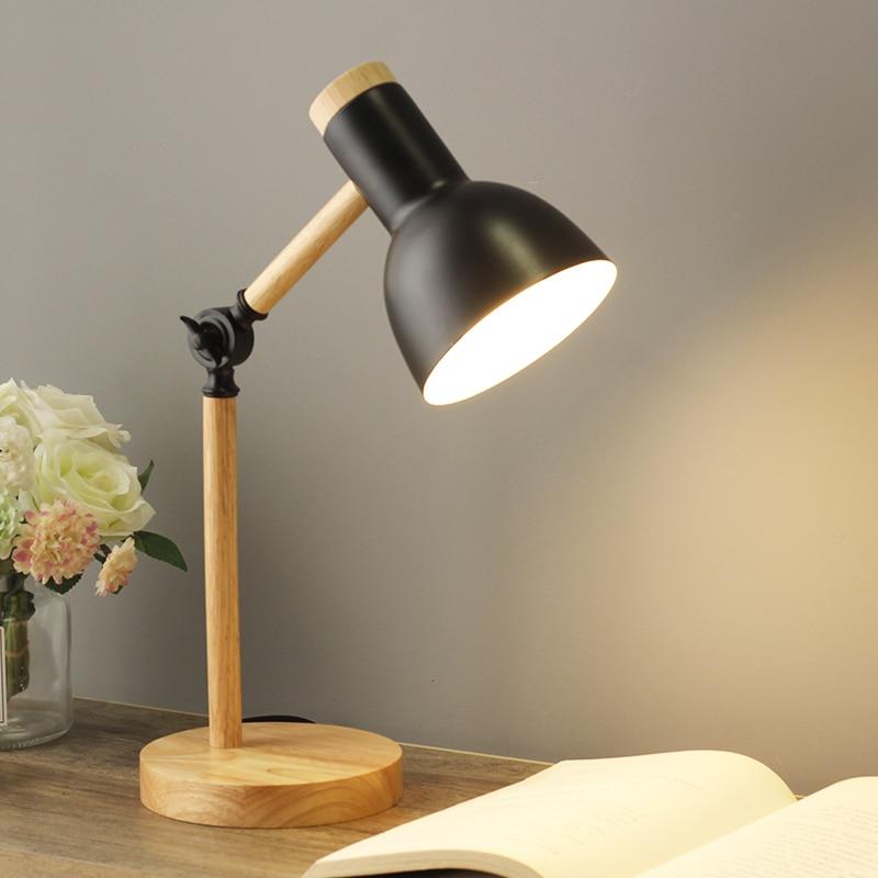 Bordlampe i Træ Skandinavisk Design – Justerbar Bordlampe