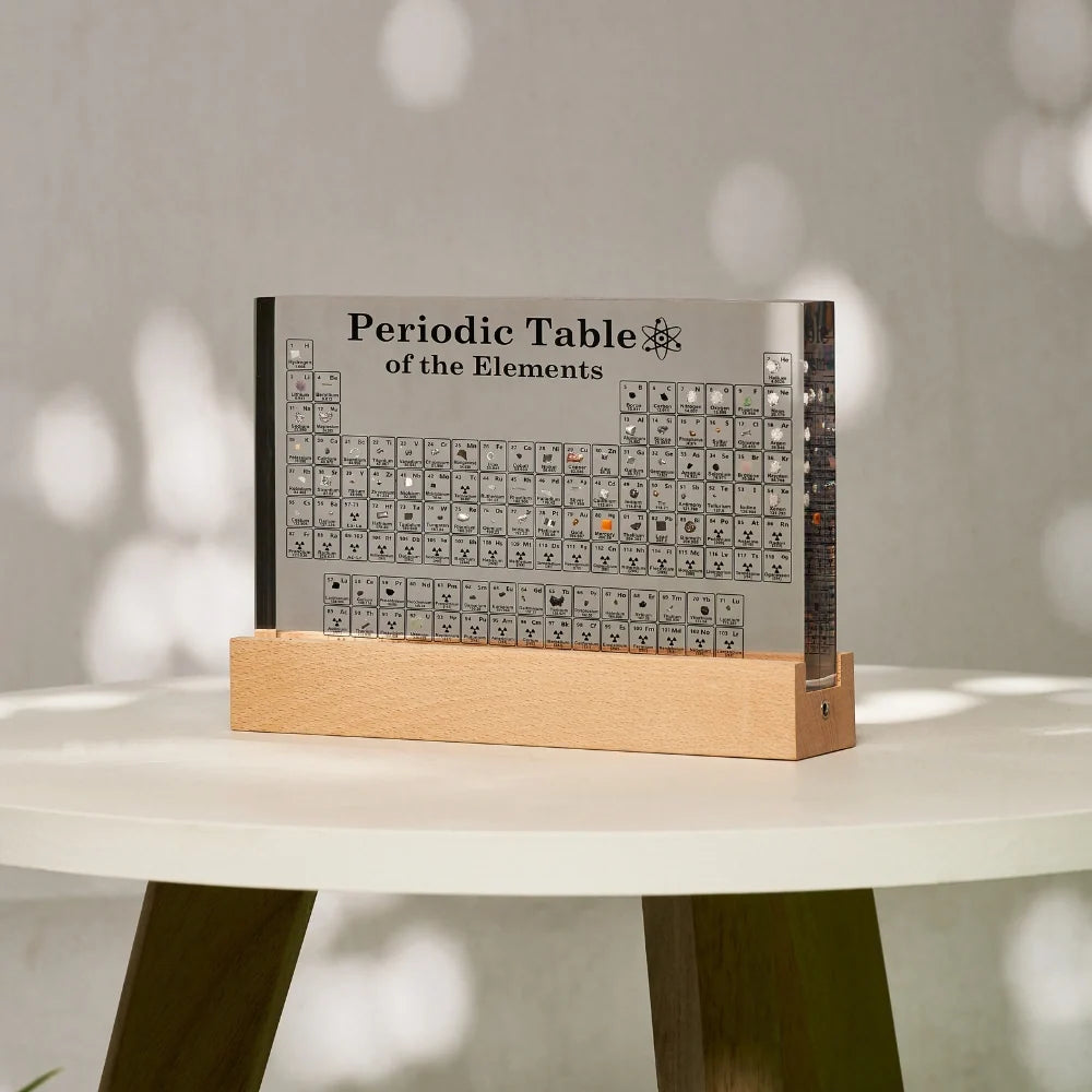 Periodisk System i Akryl med 83 Ægte Grundstoffer og LED-lys