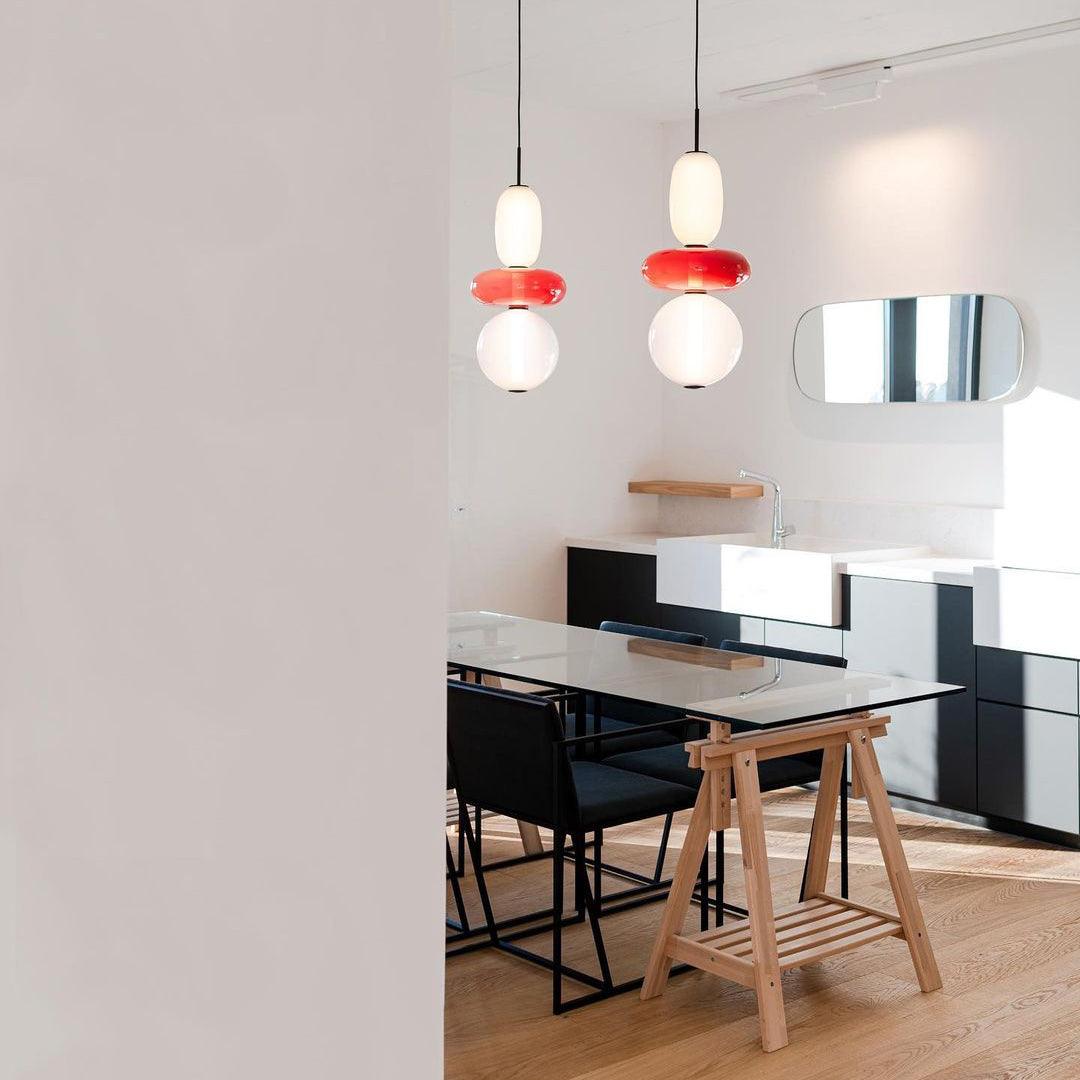 Hængelampe i Farvet Glas – Moderne Glasdesign