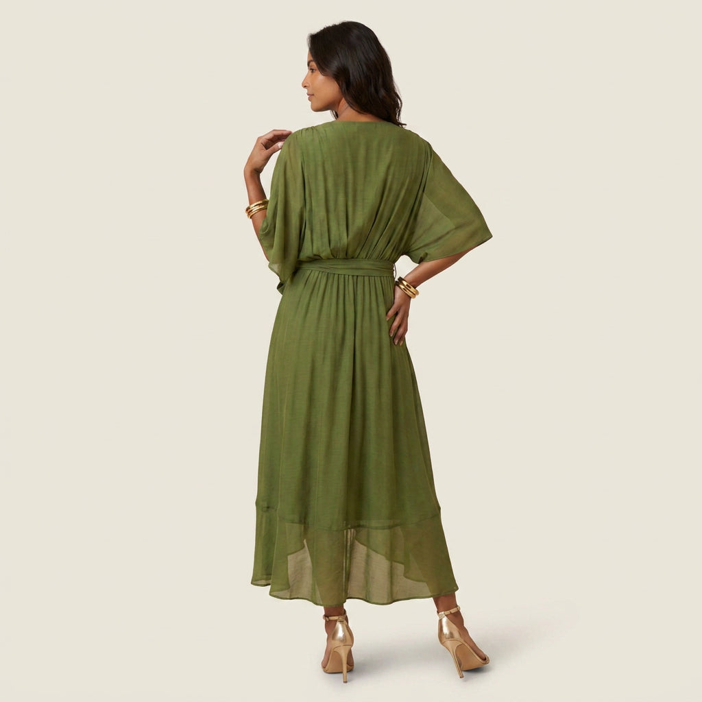 Dame Midikjole med Overslag og Flæsekant i Transparent Chiffon-look